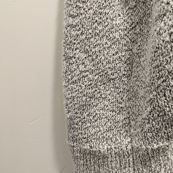 Aritzia Community Short Sleeve Cardigan - Picture 5 of 6